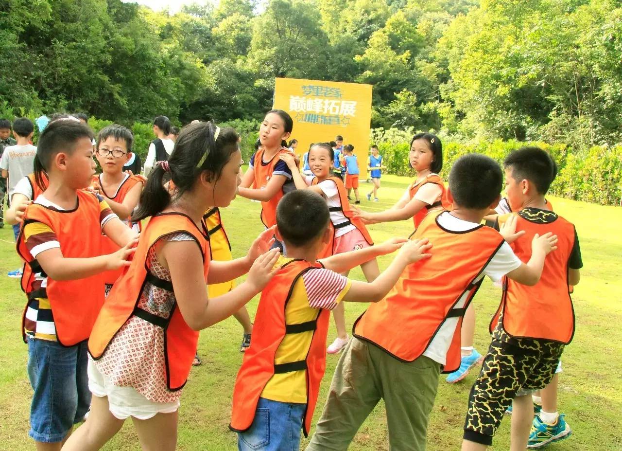 2026苏州军事夏令营:少年精鹰本土直营全封闭特训营(图1)